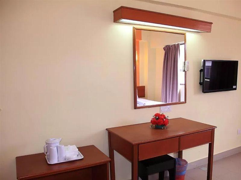 Sun Inns Hotel Sitiawan Bagian luar foto