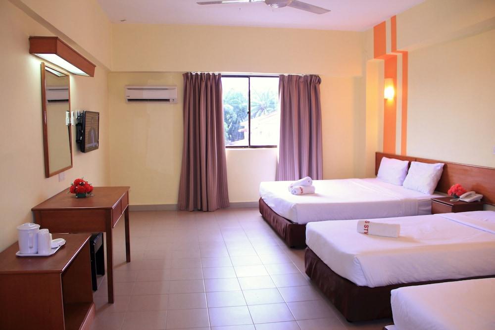 Sun Inns Hotel Sitiawan Bagian luar foto