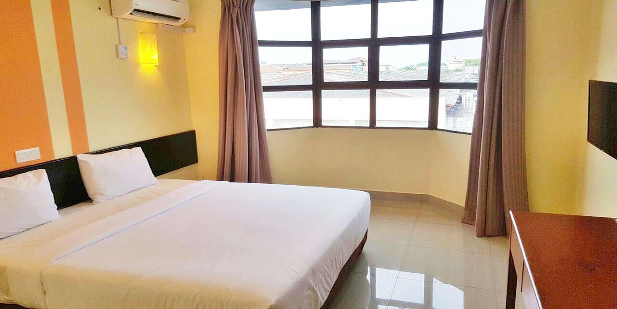 Sun Inns Hotel Sitiawan Bagian luar foto